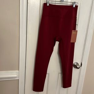 NEW WITH TAGS Girlfriend Collective High Rise Leggings Burgundy Size Medium